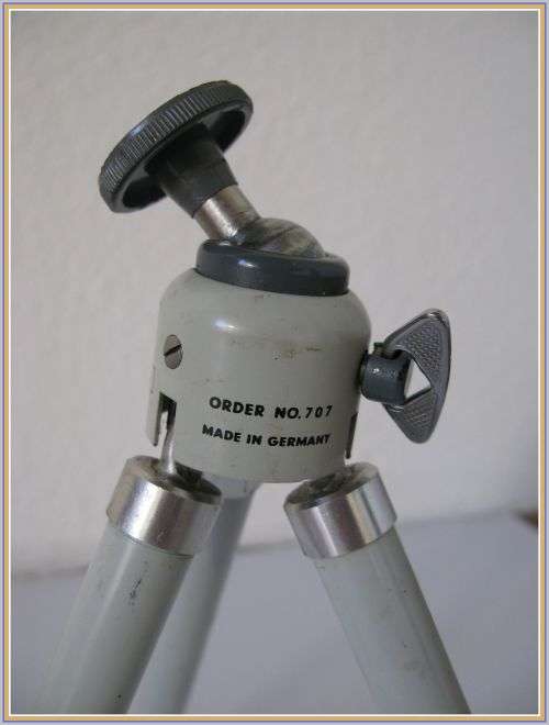 Vintage tripod 'Monaco' 707 - mini travel telescoping to 115cm