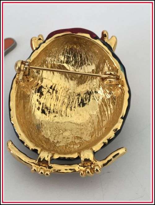 Brooch Owl. Costume jewelry 3.6cm x 2.8cm