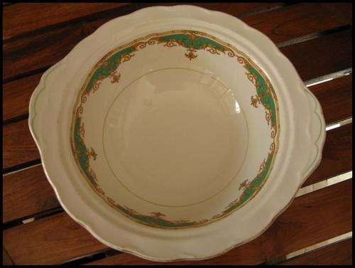 Grindley Cream Petal serving bowl. 1950's in good condition.