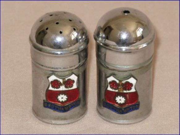 Salt and pepper set - Southampton 1955
