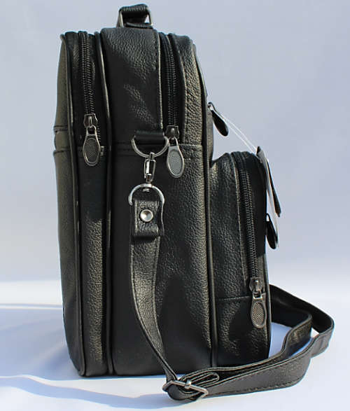REDUCED!!!GENUINE LEATHER MESSENGER/TABLET BAG IN BLACK