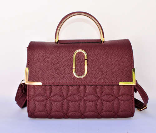 Gorgeous and chic 2 in 1 handbag set