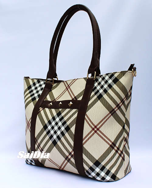 REDUCED!!! ELEGANT AND CLASSIC CHECK TOTE IN BEAUTIFUL BEIGE