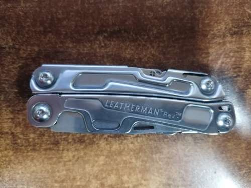 Leatherman Rev