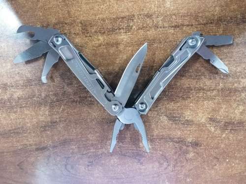 Leatherman Rev