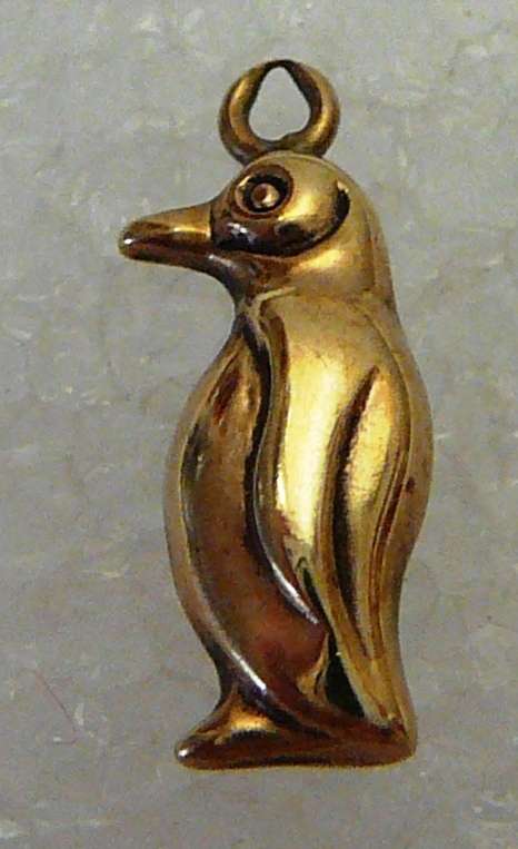 9 ct Gold Charm - The Penguin