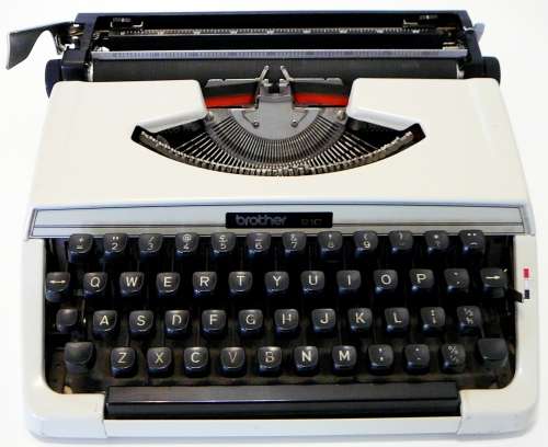 Portable Typewriter Brother Model 210 in Case