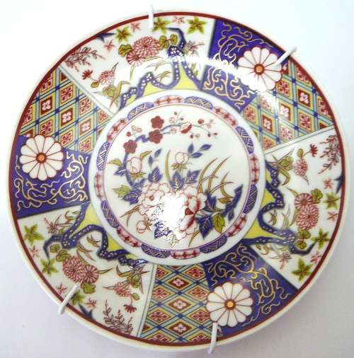 Wall Plate and Hanger in Imari Style