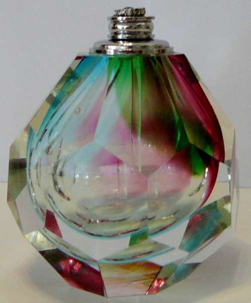 Exquisite Glass Perfume Bottle