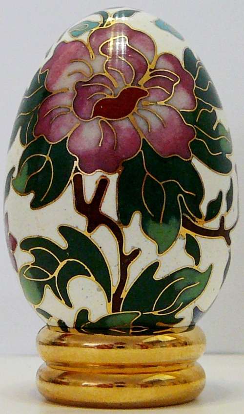 The Collectors Treasury of Eggs - Cloisonne Style Egg From The Franklin Mint
