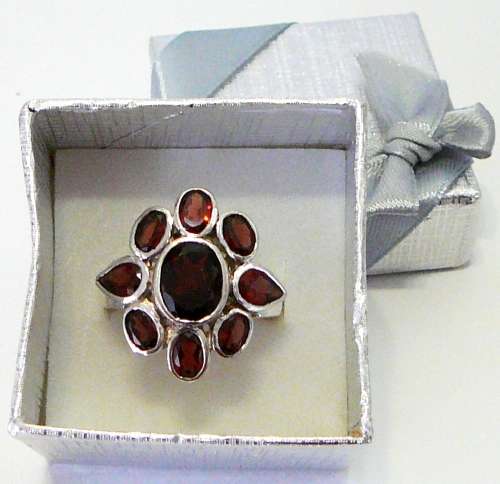 Absolutely Stunning Sterling Silver Ring set with 9 Garnets