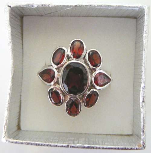 Absolutely Stunning Sterling Silver Ring set with 9 Garnets