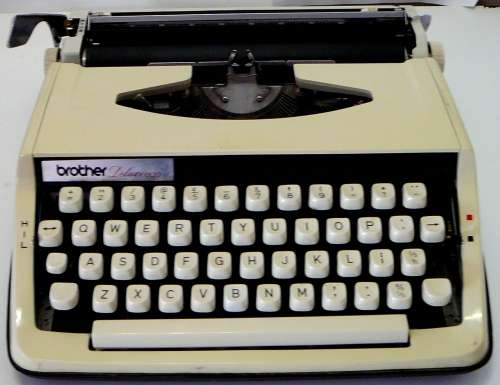 Brother Deluxe 800 Portable Typewriter for Spares