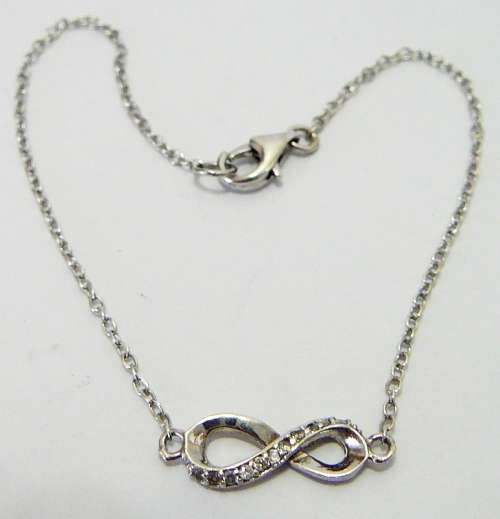 A Fine Sterling Silver Bracelet Chain with Figure 8 Set with CZ's