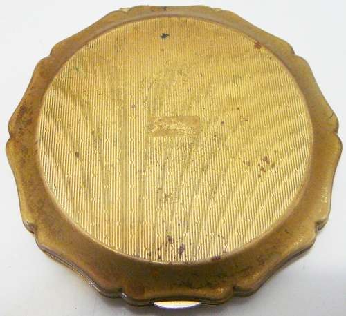 A Vintage Powder Compact by Stratton - Pretty Flowers