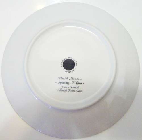 'Spinning a Yarn' A Collectors Plate from the Delightful Kitten Scenes.