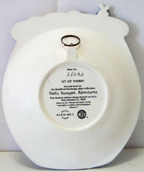 HIP HIP POOHRAY A Winnie the Pooh Hanging Plate