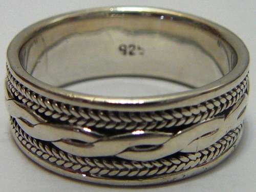 Classy Sterling Silver Ring with Twisted Rope Design