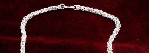 One to Treasure - A Charming Ladies Silver Necklace Chain Stamped 999