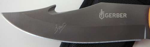 Bear Grylls Gut Hook Knife Complete with Pouch in Box