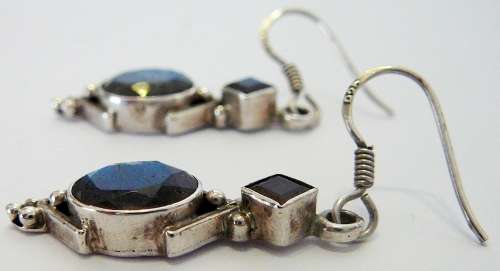 Pair of Elegant Sterling Silver Drop Earrings Set with 2 Labradorite Stones