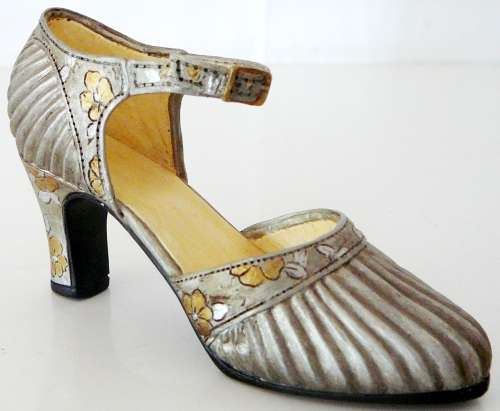 'Just The Right Shoe' - Collectible - 'Sunray'