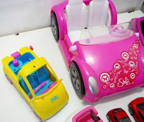 An Assortment of 10 Toy Cars