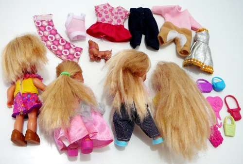 4 Small Simba Dolls with Spare Clothing and Accessories