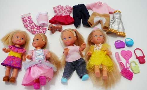 4 Small Simba Dolls with Spare Clothing and Accessories