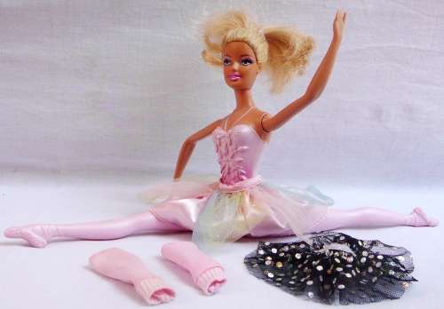 Ballerina Barbie with Spare Tutu and Leggings