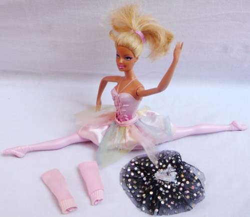Ballerina Barbie with Spare Tutu and Leggings