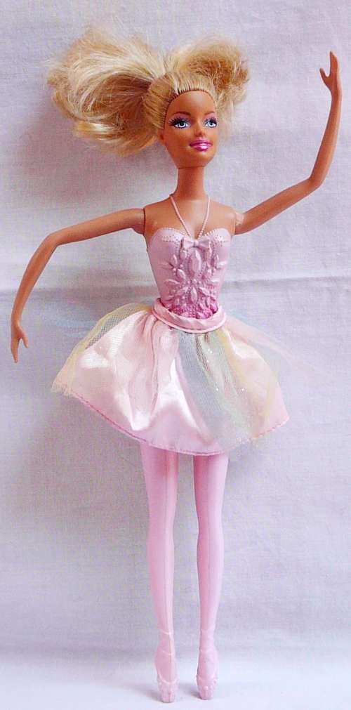 Ballerina Barbie with Spare Tutu and Leggings