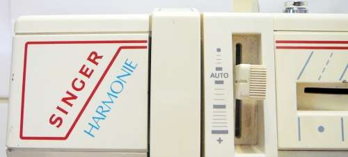 Singer Sewing Machine Model 5910 Harmonie