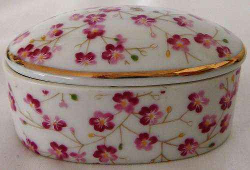 A Cute Small Pink Flower Trinket Box