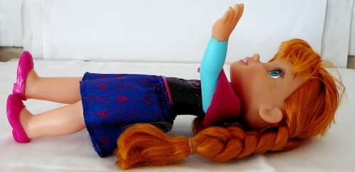 Adorable Doll - Very Collectible  'Anna' From Frozen