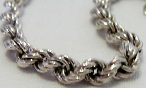 An Elegant Sterling Silver Twisted Bracelet Chain