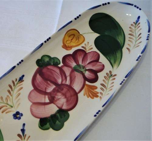 A Stunning Hand Painted Garlic Loaf Serving Plate