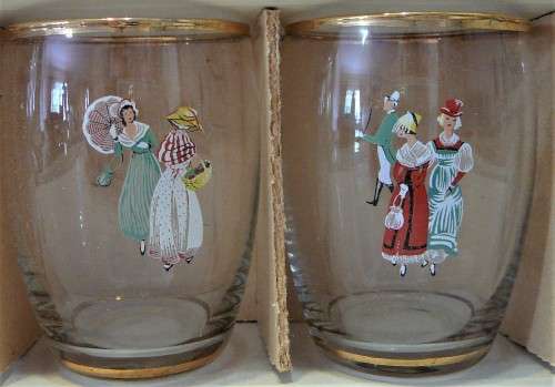 A Boxed Set of 6 22ct Gold Trimmed Shot Glasses