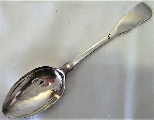 A Single Vintage Fiddle Pattern Teaspoon