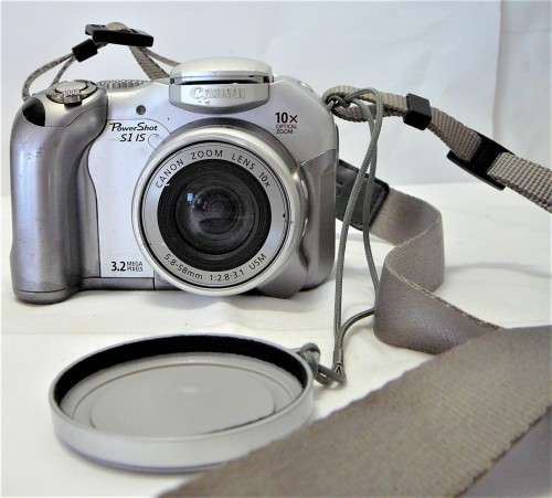 A Canon Ultrasonic Power Shot S1IS