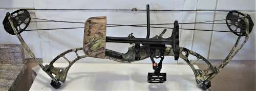 A Compound Bow by PSE Model Chaos S1 with Bag and Quiver