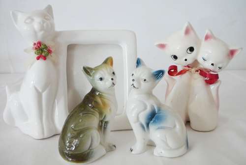 For The Cat Lover - 5 Assorted Porcelain Cats