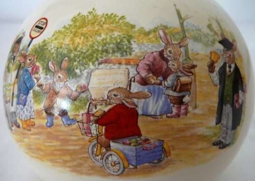 BunnyKins Royal Doulton Money Box - Peter Rabbit Goes to School