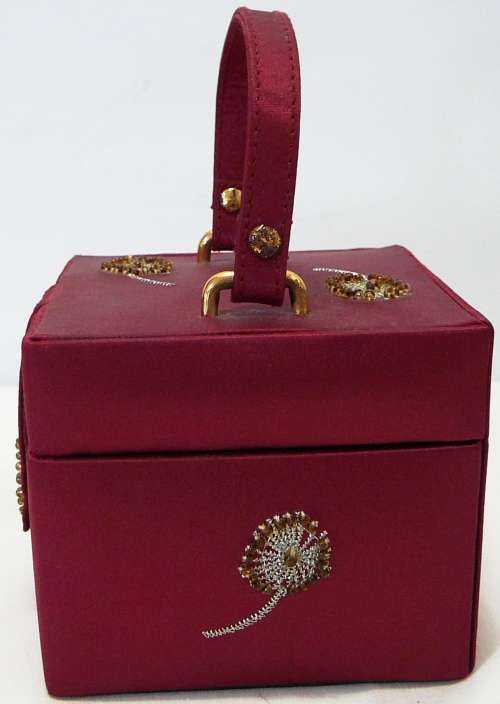 A Very Pretty Travelling Jewellery Box