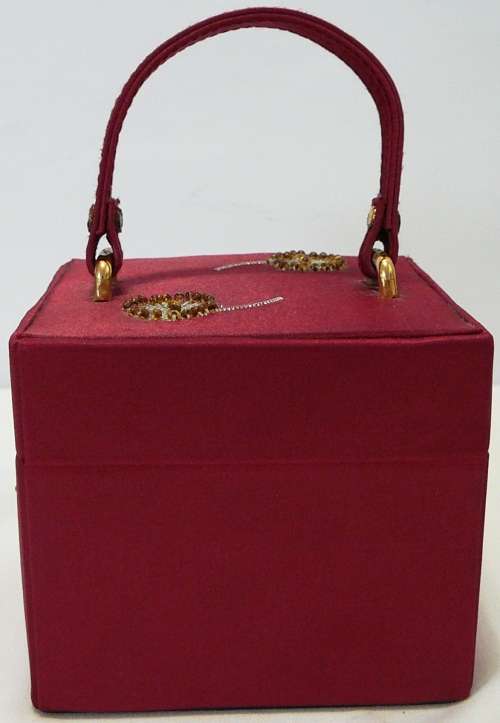 A Very Pretty Travelling Jewellery Box