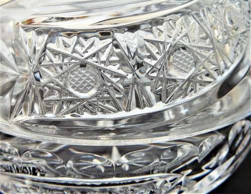 A Stunning Lead Crystal Trinket B ox and Lid