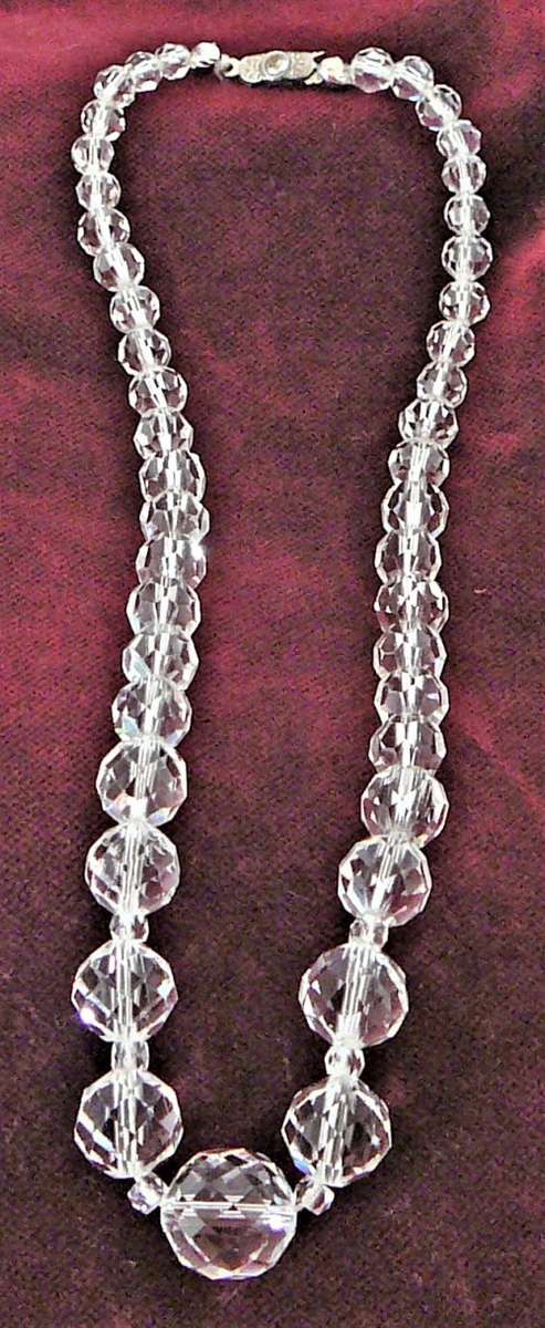 A Handcrafted Necklace of Multi Faceted Crystal\Glass Beads