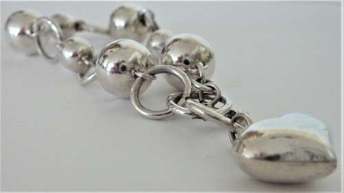 A Gorgeous Sterling Silver Ball and Heart Bracelet