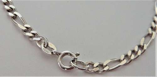 A Superb Sterling Silver Necklace Chain