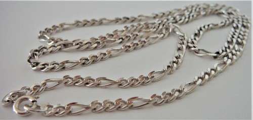 A Superb Sterling Silver Necklace Chain